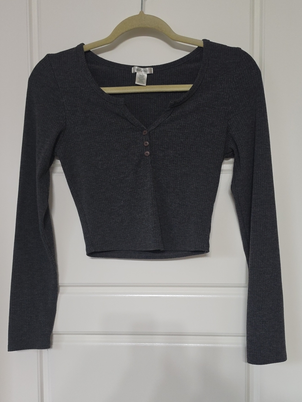 Bozzolo Ribbed Long-Sleeve Henley Crop Top - Charcoal - Medium (jrs)